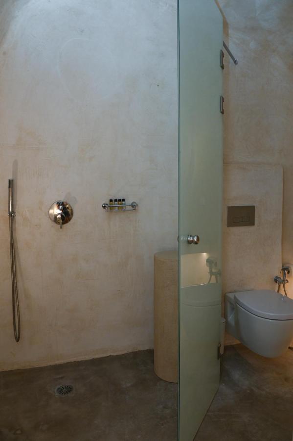 Naos Suites Vothon ภายนอก รูปภาพ