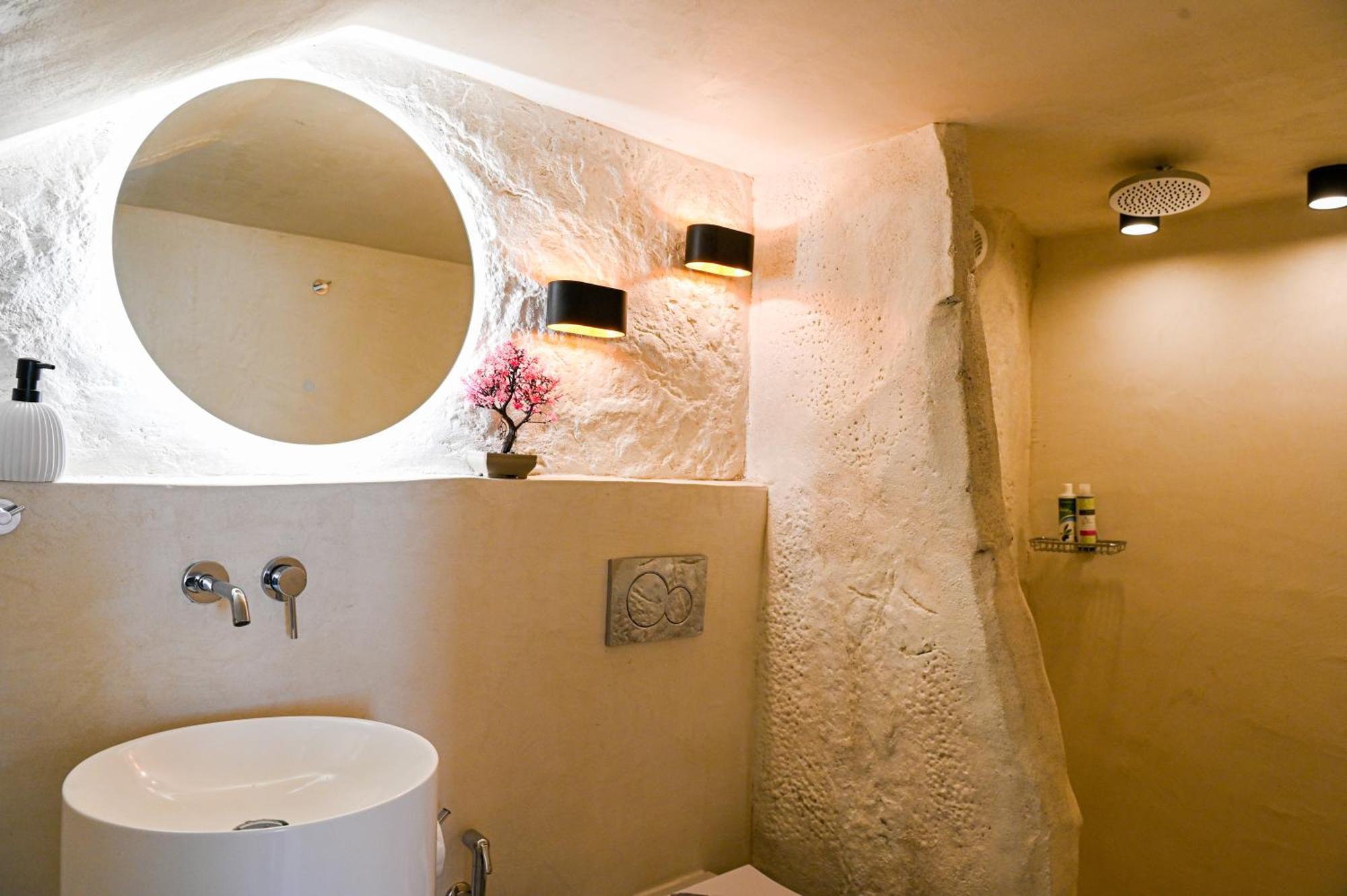 Naos Suites Vothon ภายนอก รูปภาพ